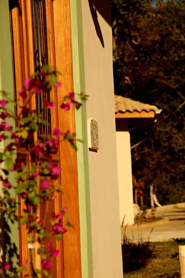 Solario Chales Otel Bueno Brandão Dış mekan fotoğraf