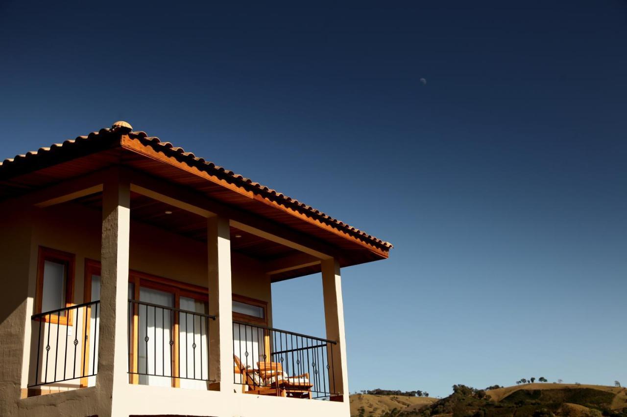 Solario Chales Otel Bueno Brandão Dış mekan fotoğraf